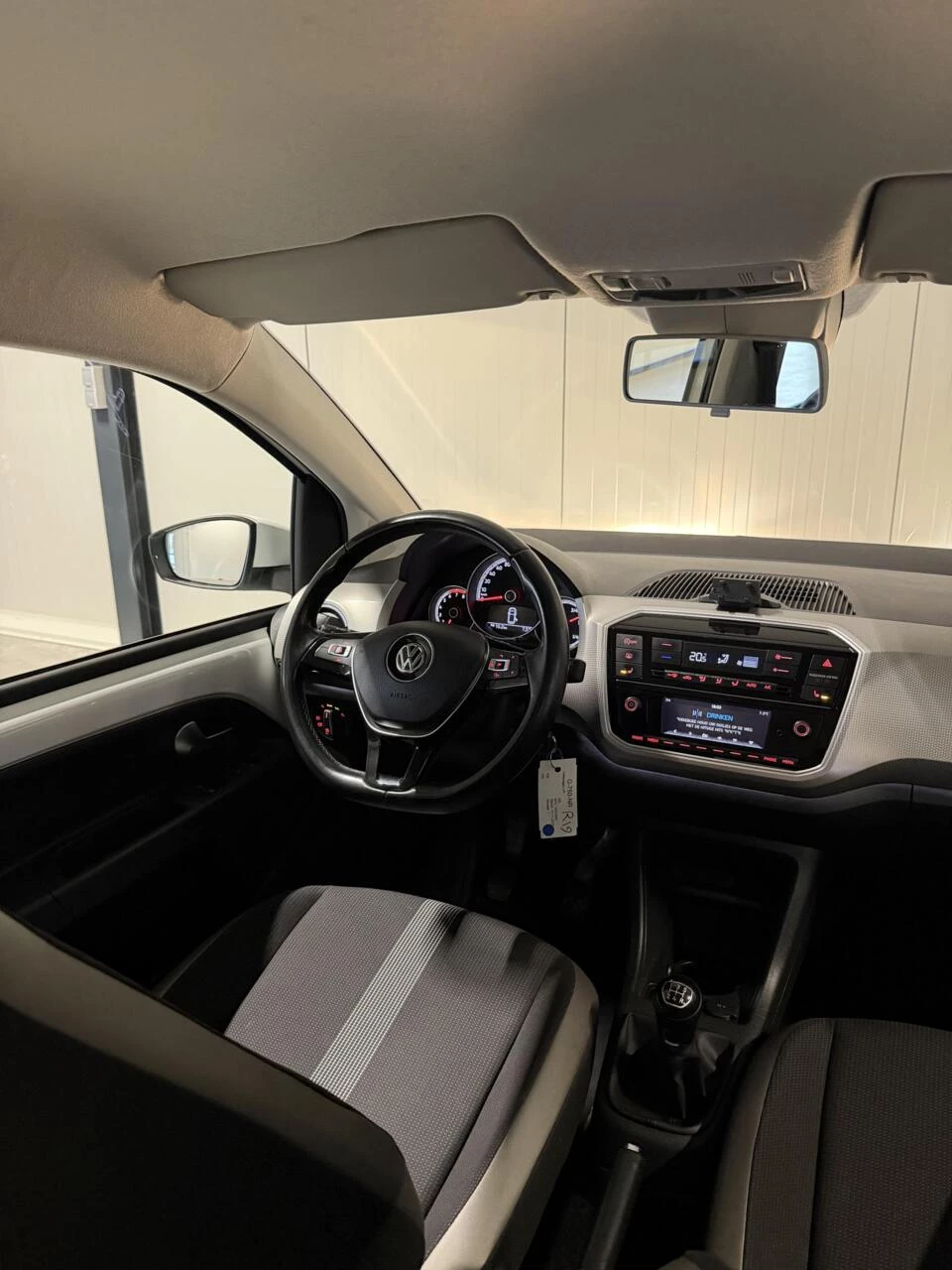 Hoofdafbeelding Volkswagen up!