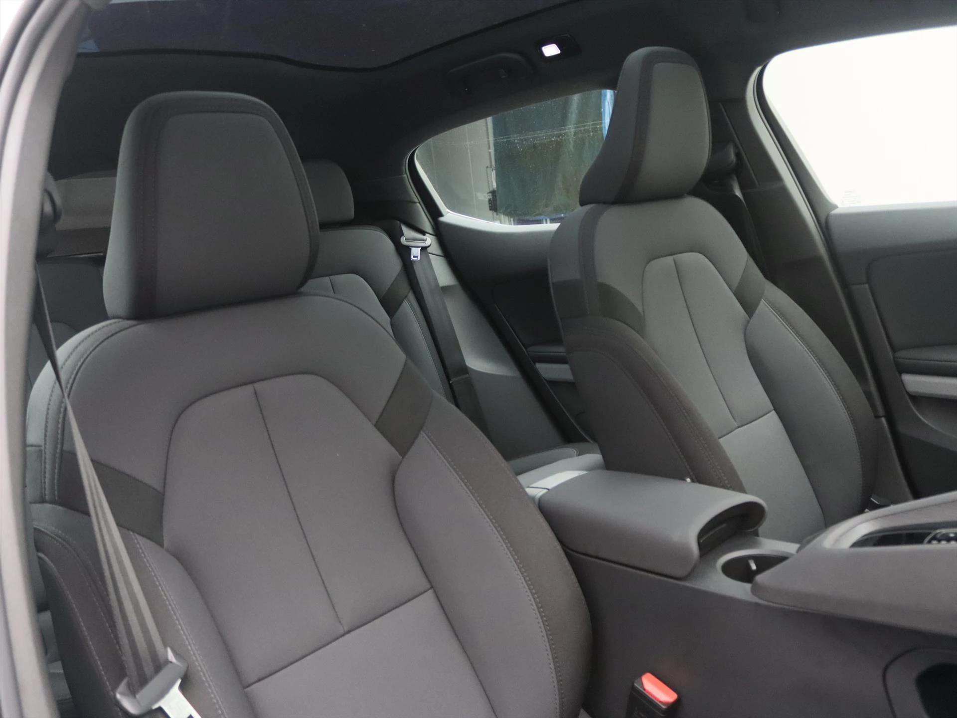 Hoofdafbeelding Polestar 2