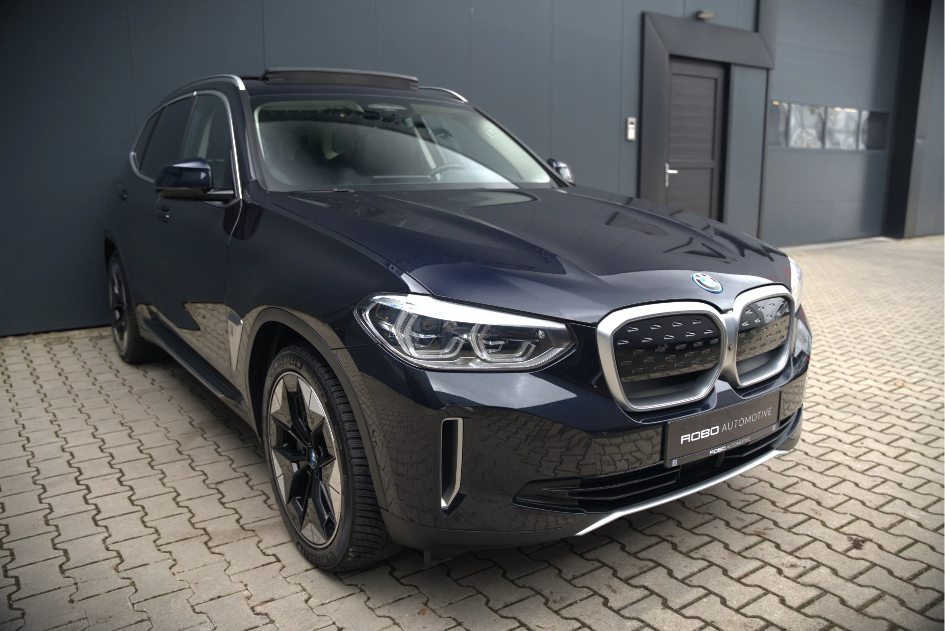 Hoofdafbeelding BMW iX3