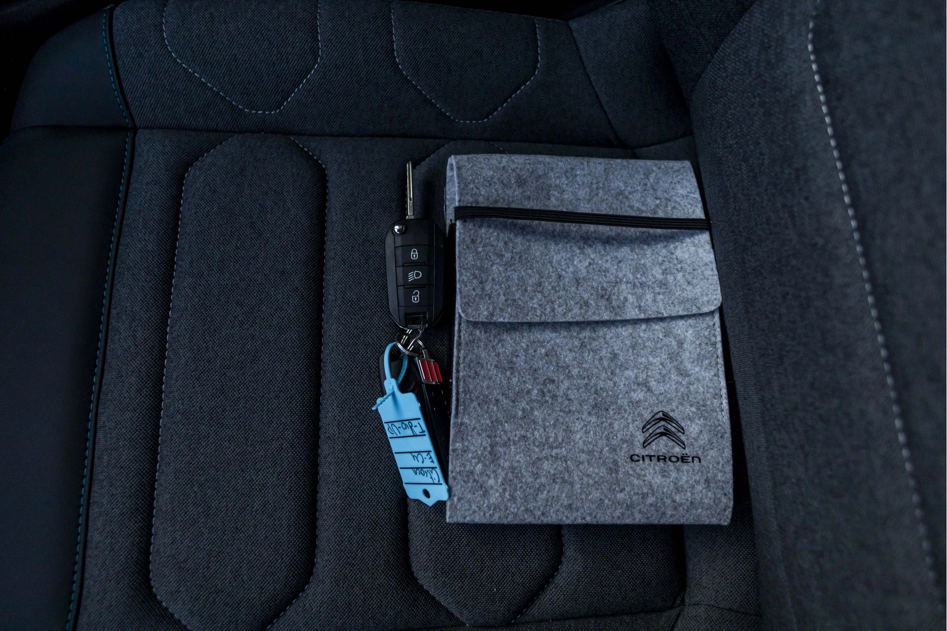 Hoofdafbeelding Citroën ë-C4