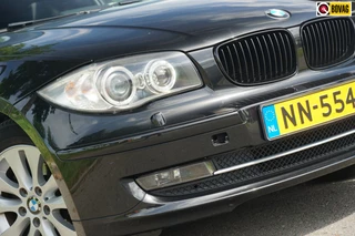 BMW 1-serie 116i High Executive | Deep Sea Blue Metallic | Schuif/-Kanteldak/Stoelverwarming/Cruise/Clima - Keurig!