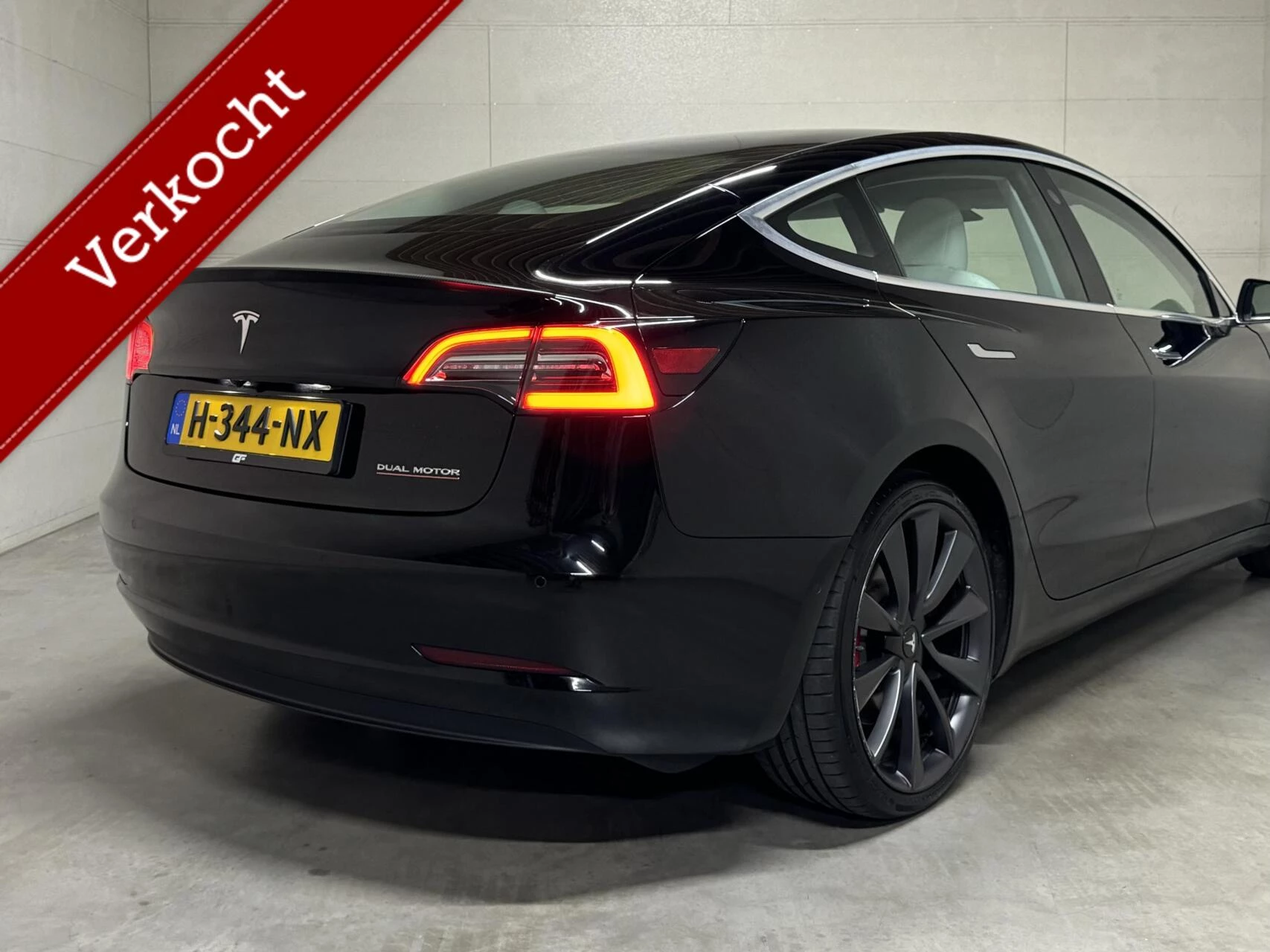 Hoofdafbeelding Tesla Model 3