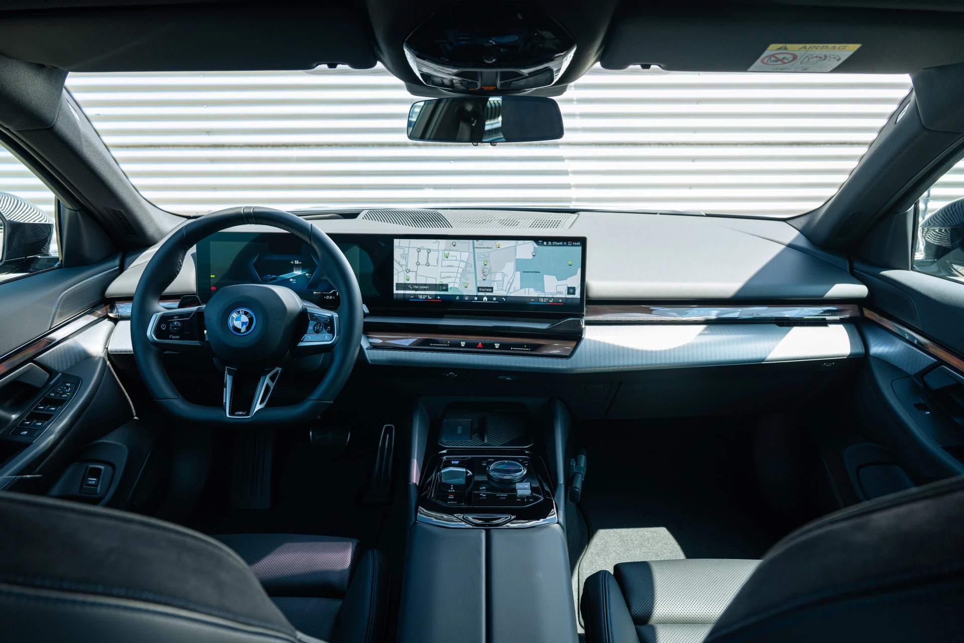 Hoofdafbeelding BMW i5