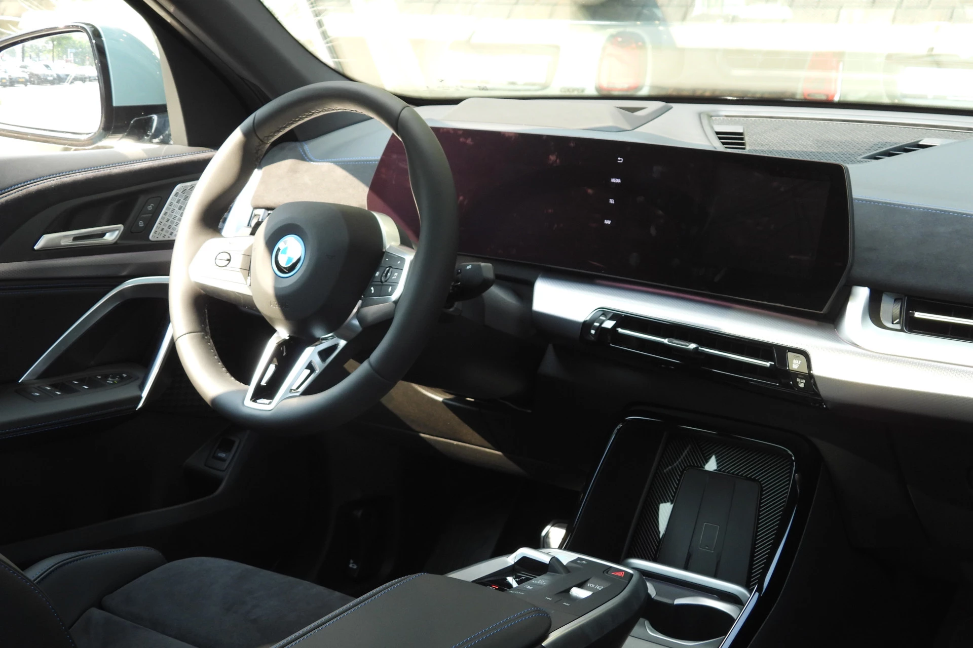 Hoofdafbeelding BMW iX2
