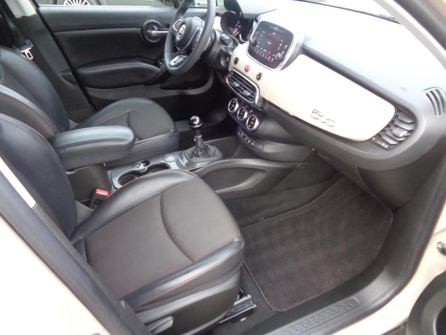 Hoofdafbeelding Fiat 500X