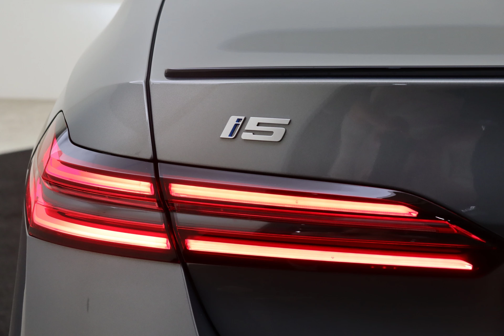Hoofdafbeelding BMW i5