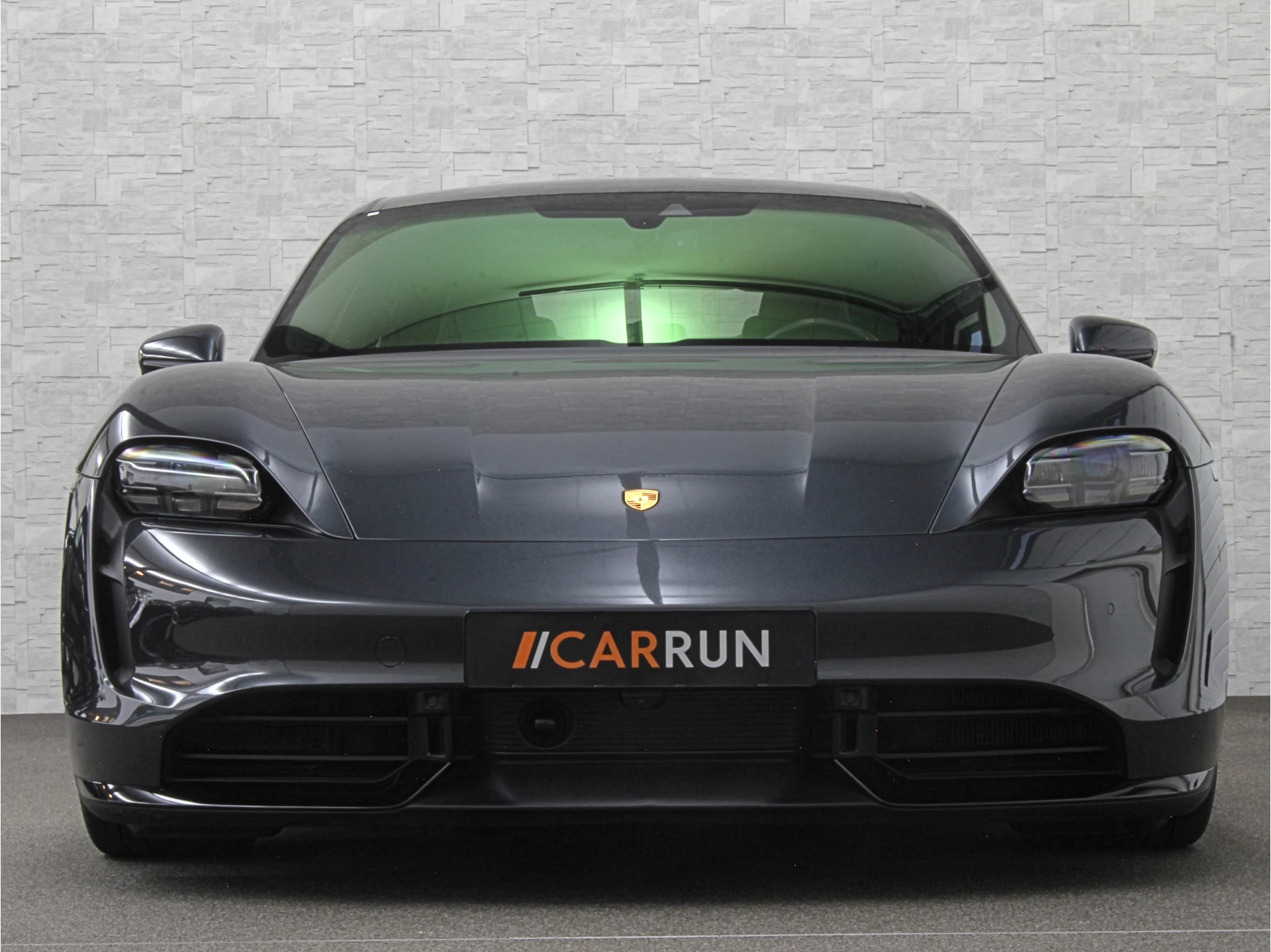 Hoofdafbeelding Porsche Taycan