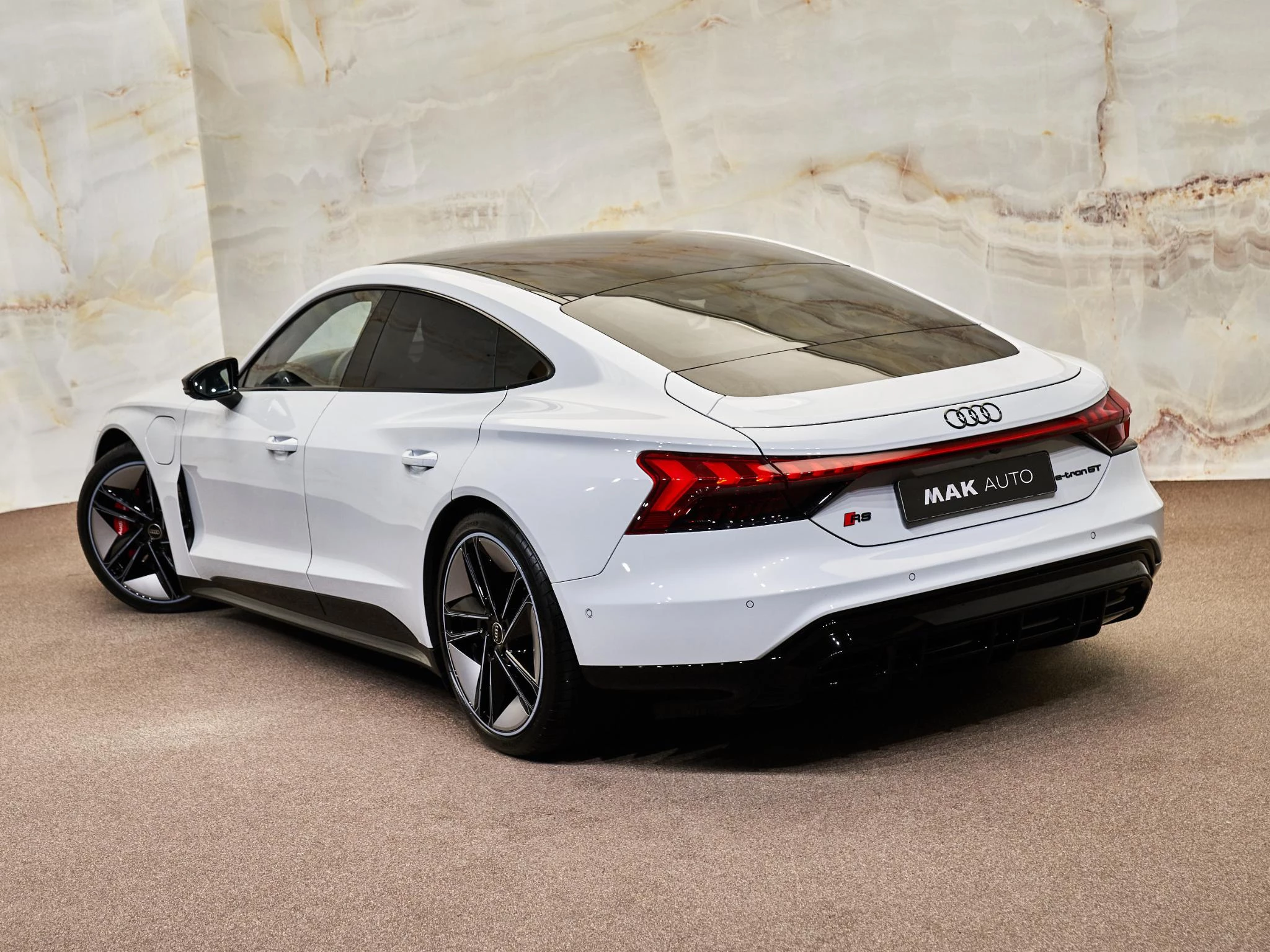 Hoofdafbeelding Audi e-tron GT