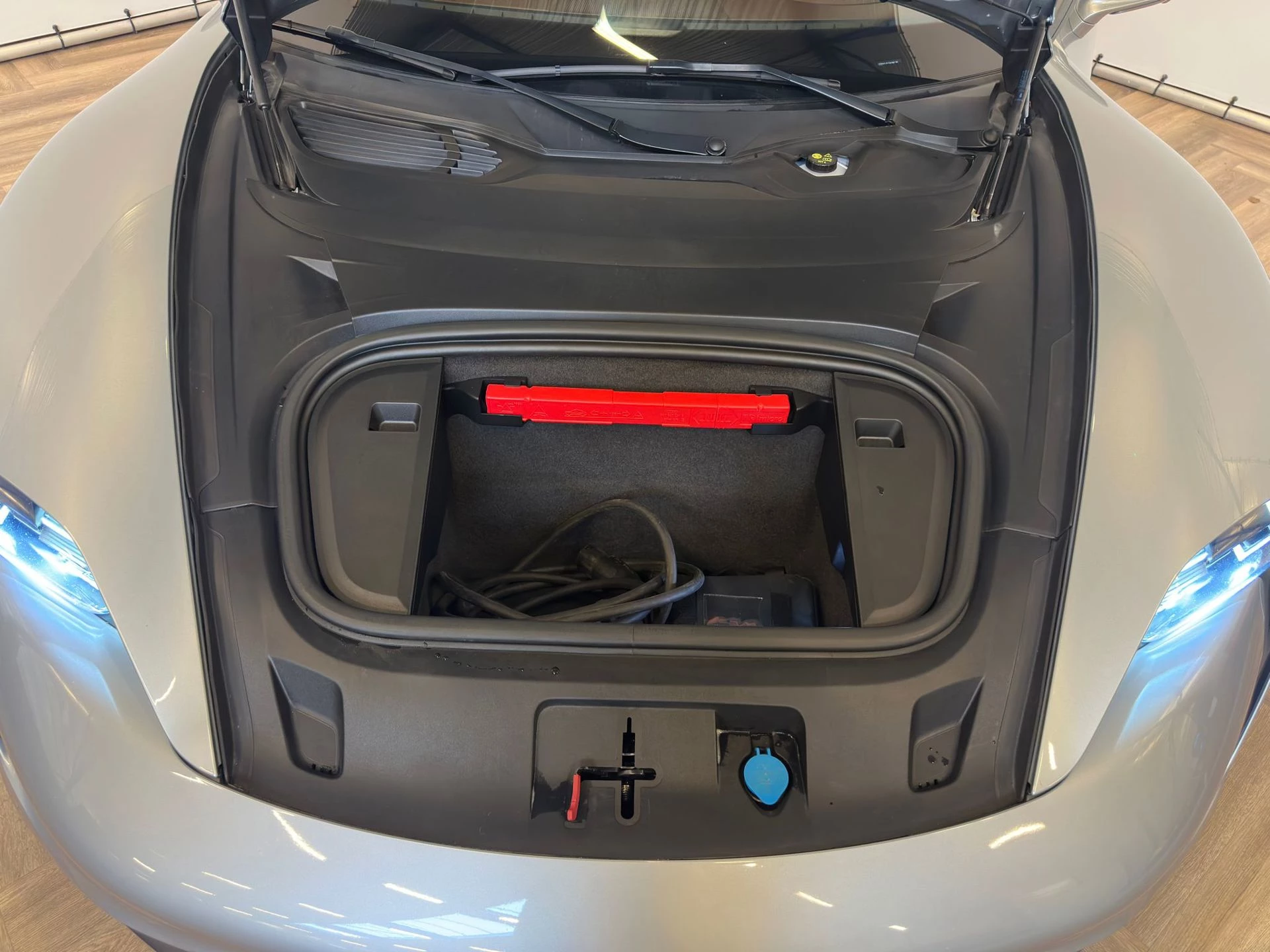 Hoofdafbeelding Porsche Taycan