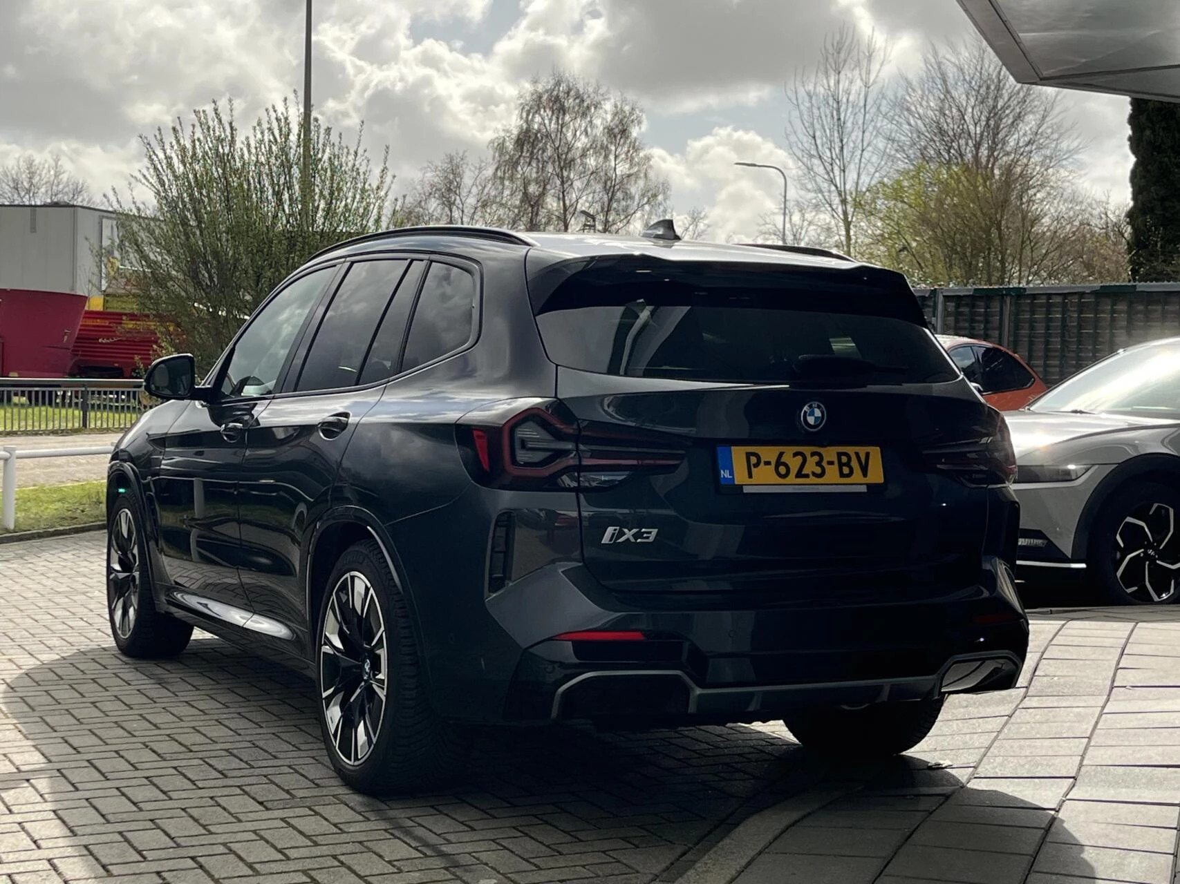 Hoofdafbeelding BMW iX3