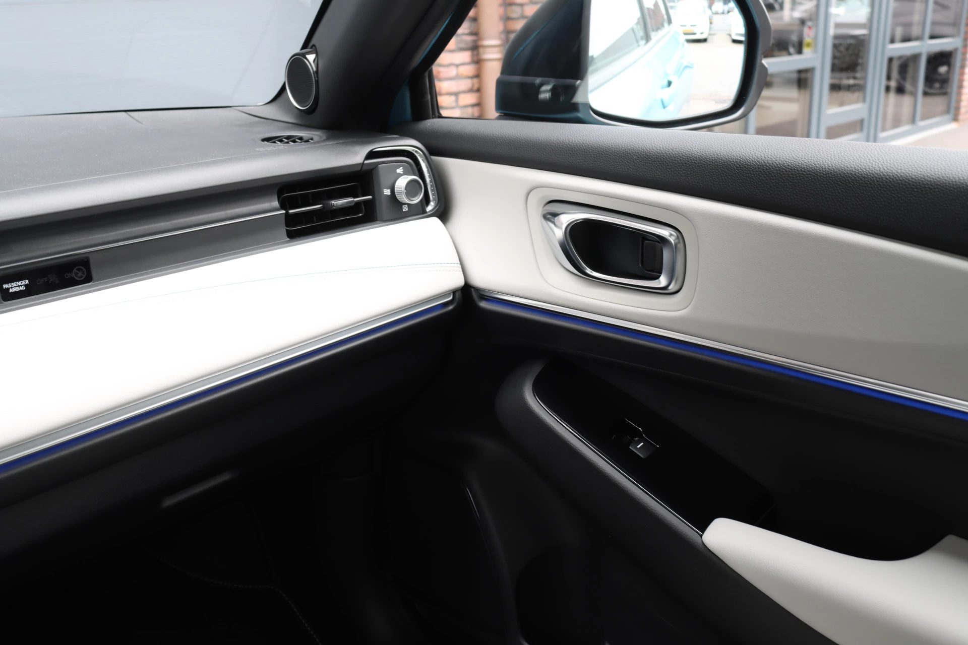 Hoofdafbeelding Honda e:Ny1