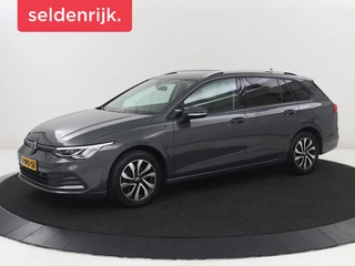 Volkswagen Golf 1.5 TSI Active Life | Trekhaak | Stoelverwarming |  Carplay | Sfeerverlichting | Navigatie | Adaptive cruise | Parkeerhulp | Stuurverwarming | Bluetooth | Climate control