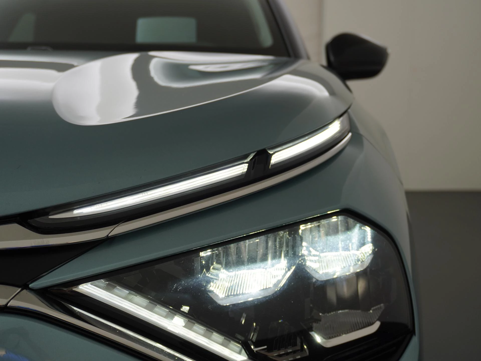 Hoofdafbeelding Citroën ë-C4