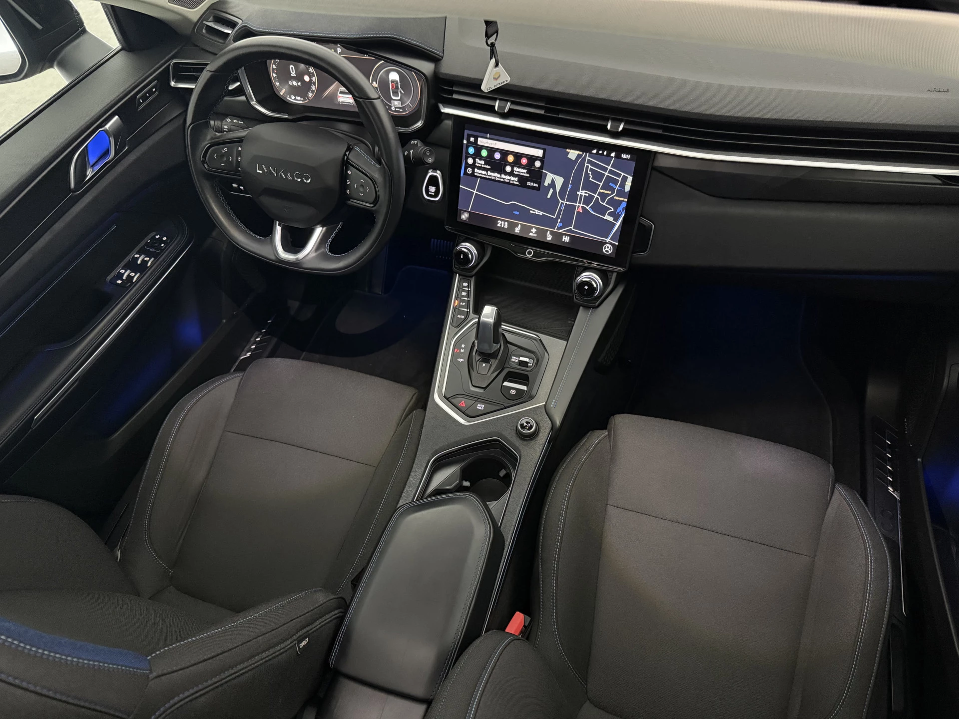 Hoofdafbeelding Lynk & Co 01