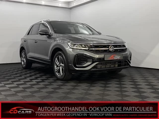 Volkswagen T-Roc 1.5 TSI 2x R-Line Half leder, Camera, Apple carplay,v Winterpakket, Virtual desk, Keyless start, Cruise control adaptief
