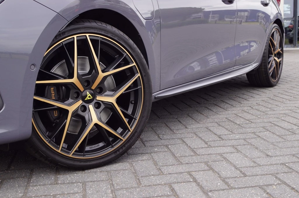 Hoofdafbeelding CUPRA Leon