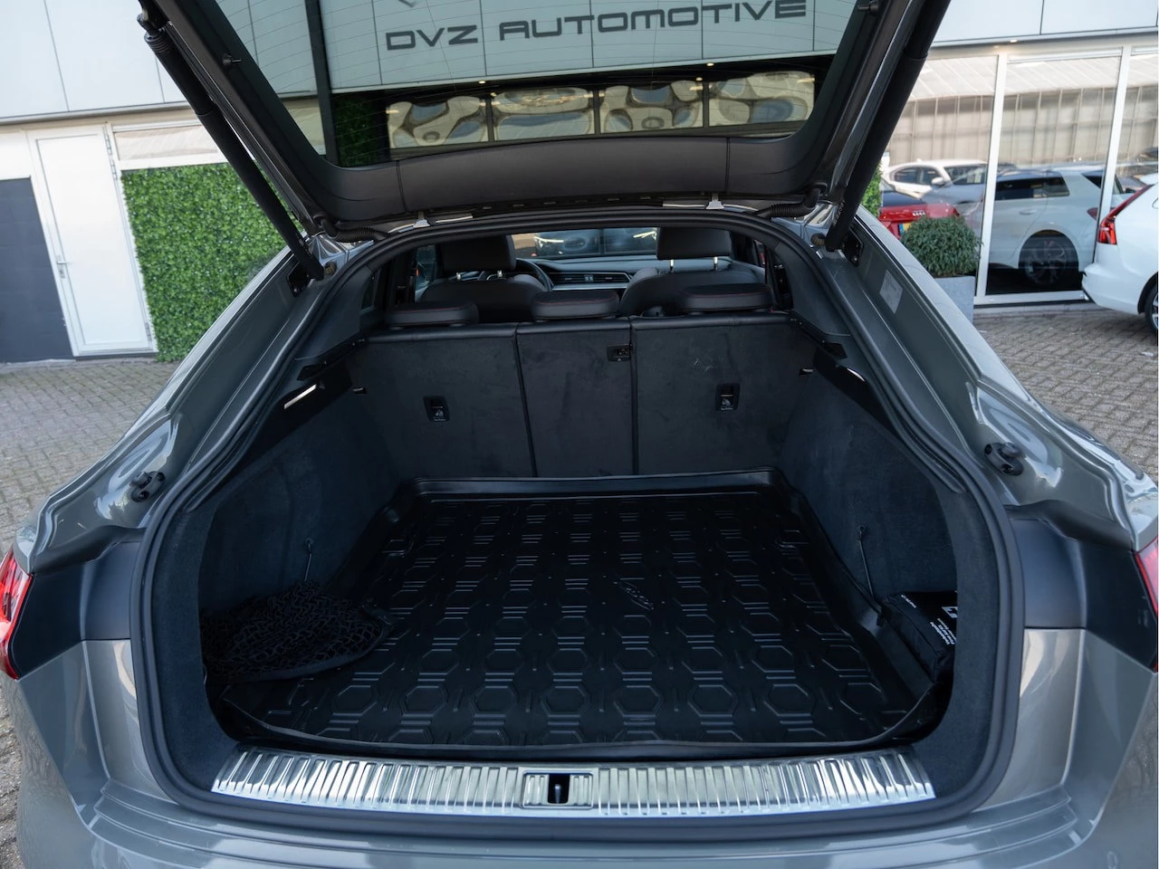 Hoofdafbeelding Audi Q8 Sportback e-tron