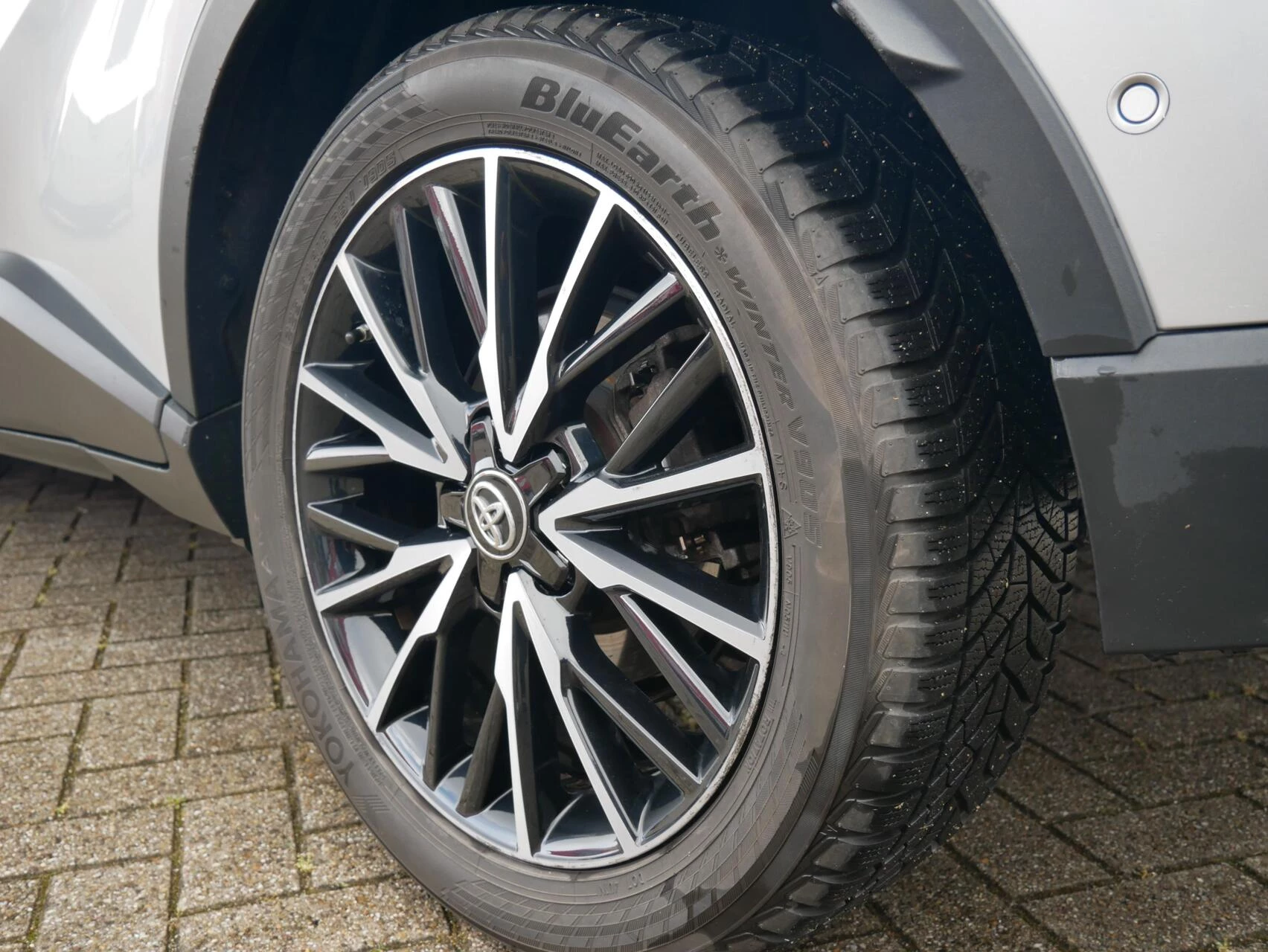 Hoofdafbeelding Toyota C-HR