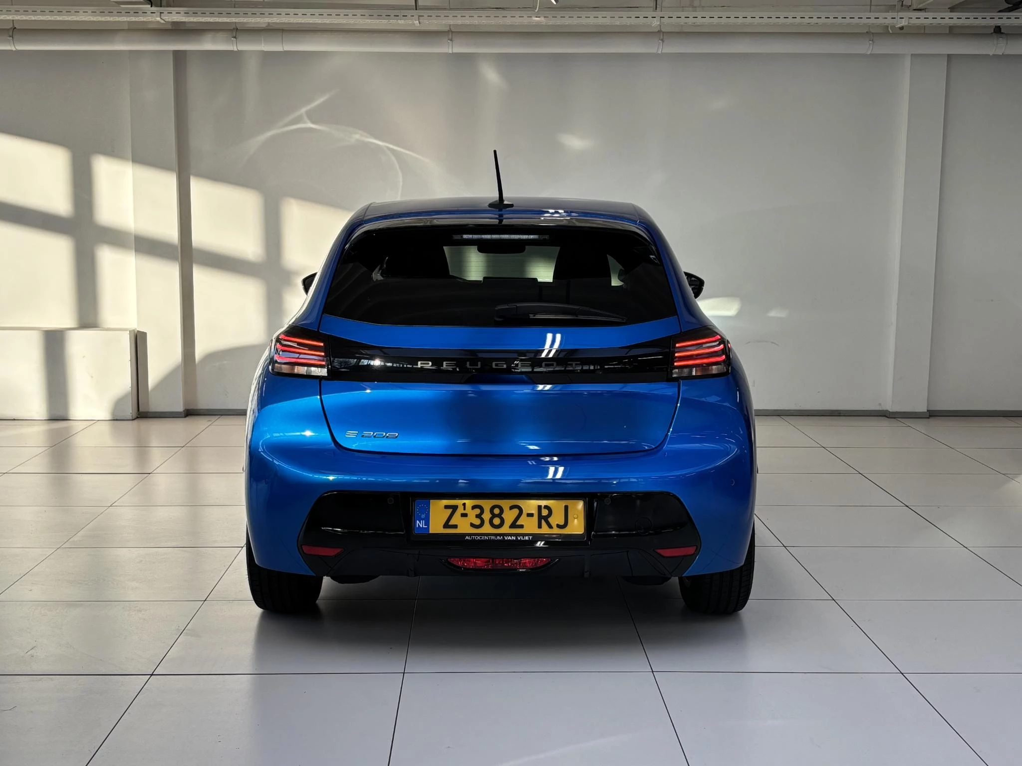 Hoofdafbeelding Peugeot e-208