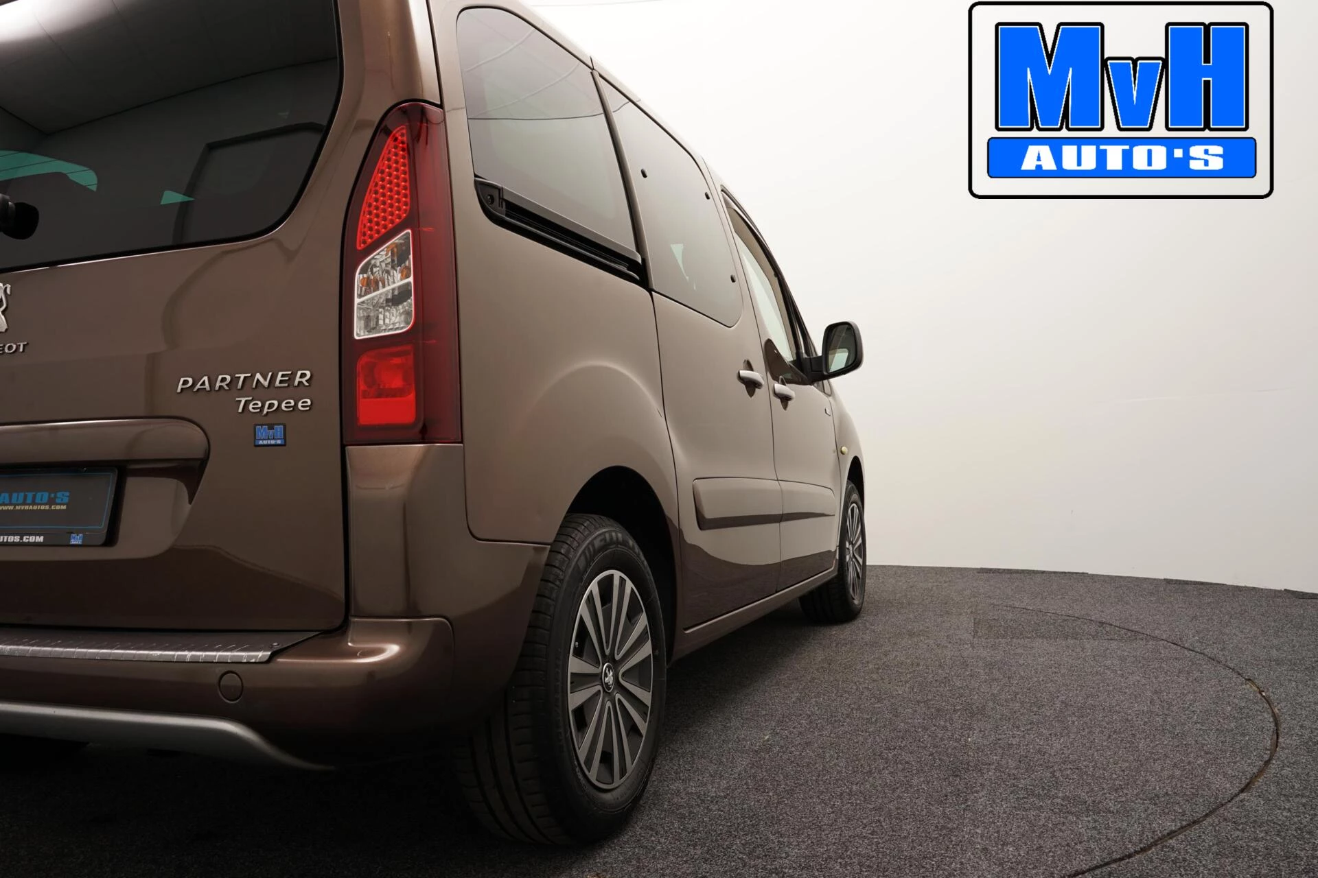 Hoofdafbeelding Peugeot Partner