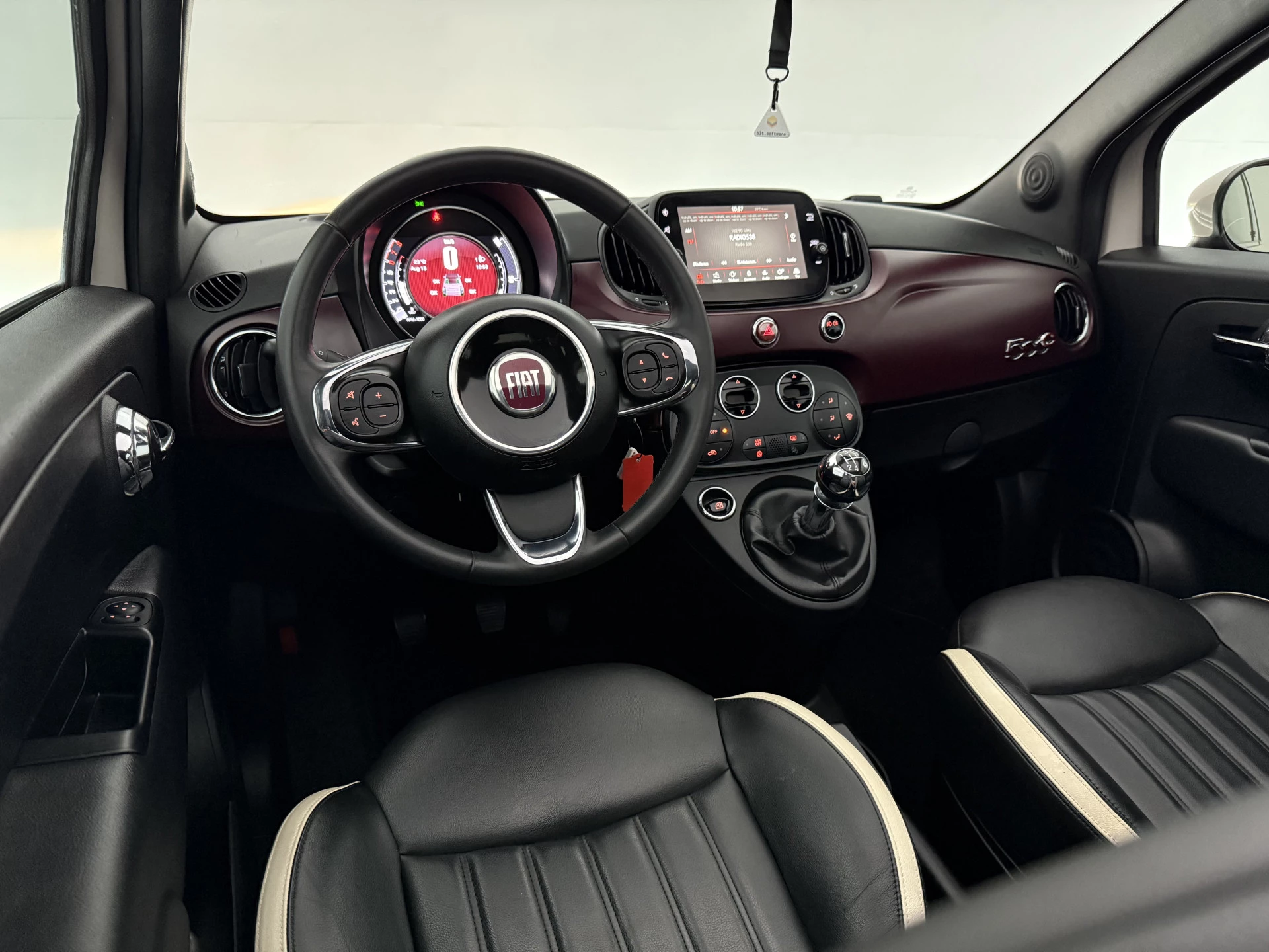 Hoofdafbeelding Fiat 500C