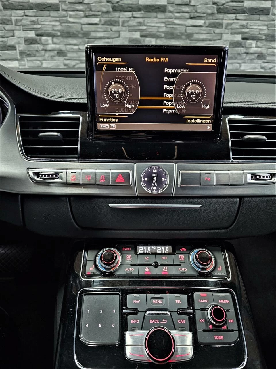 Hoofdafbeelding Audi A8