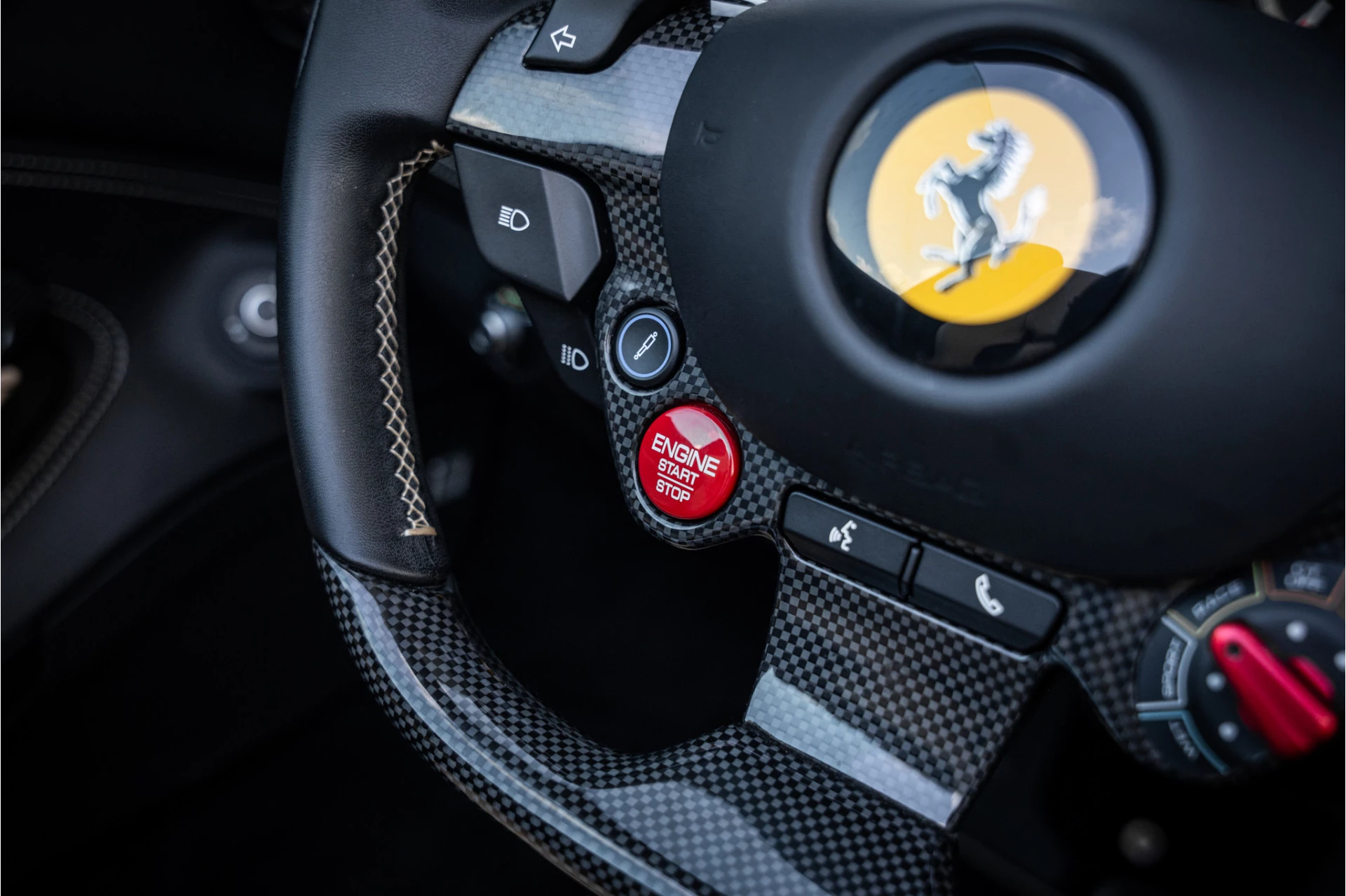 Hoofdafbeelding Ferrari F8 Spider