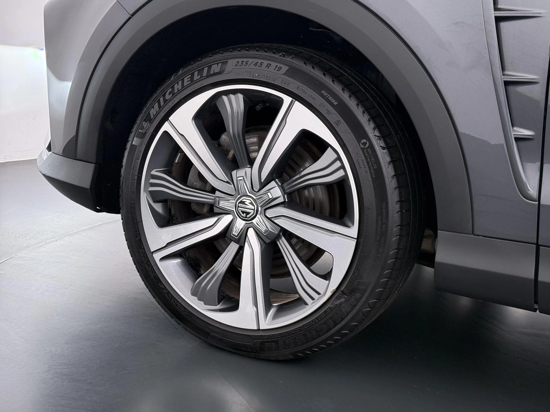 Hoofdafbeelding MG Marvel R