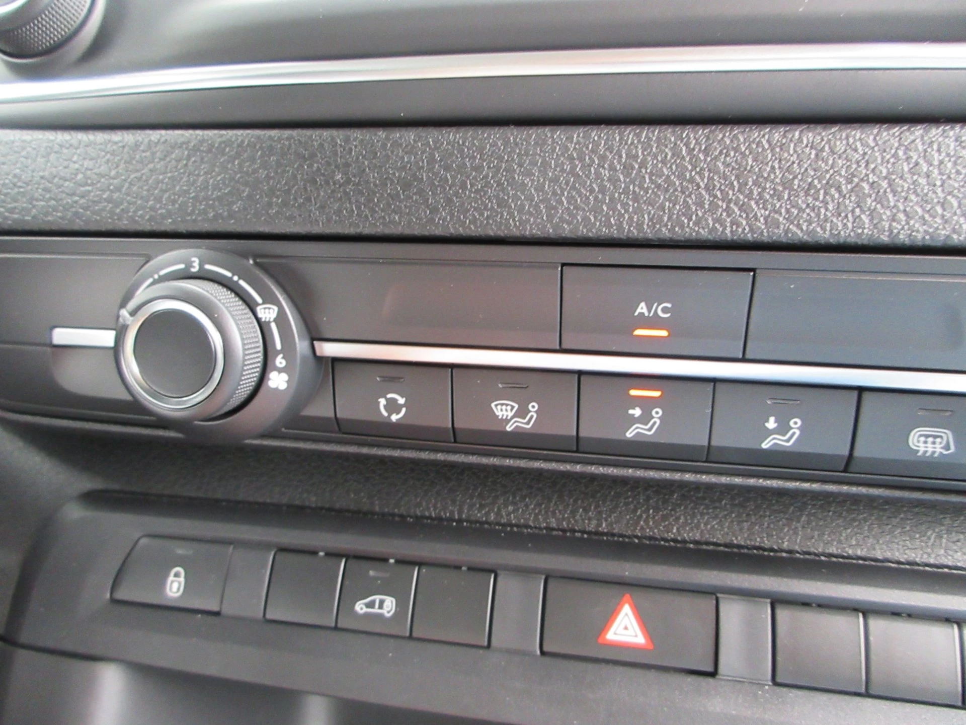 Hoofdafbeelding Opel Vivaro-e