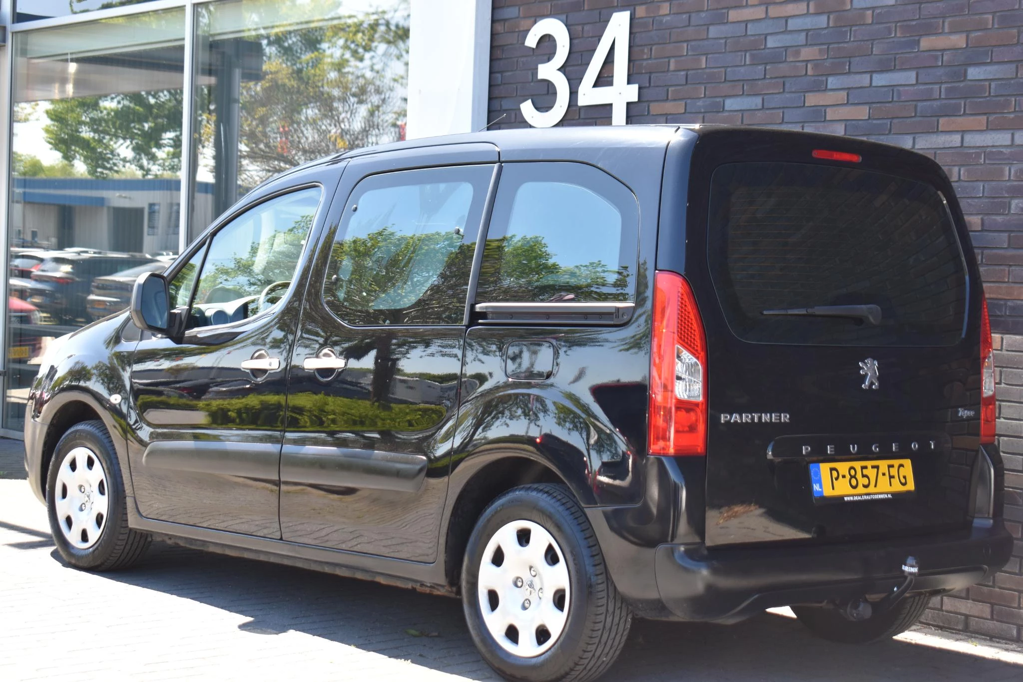 Hoofdafbeelding Peugeot Partner