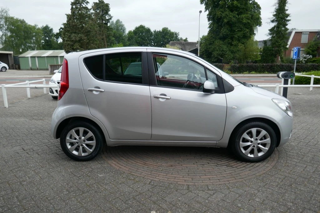 Hoofdafbeelding Opel Agila