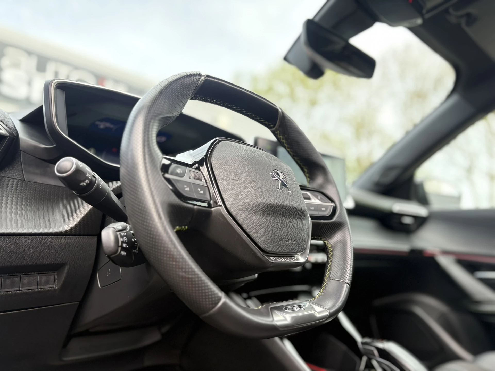 Hoofdafbeelding Peugeot e-2008