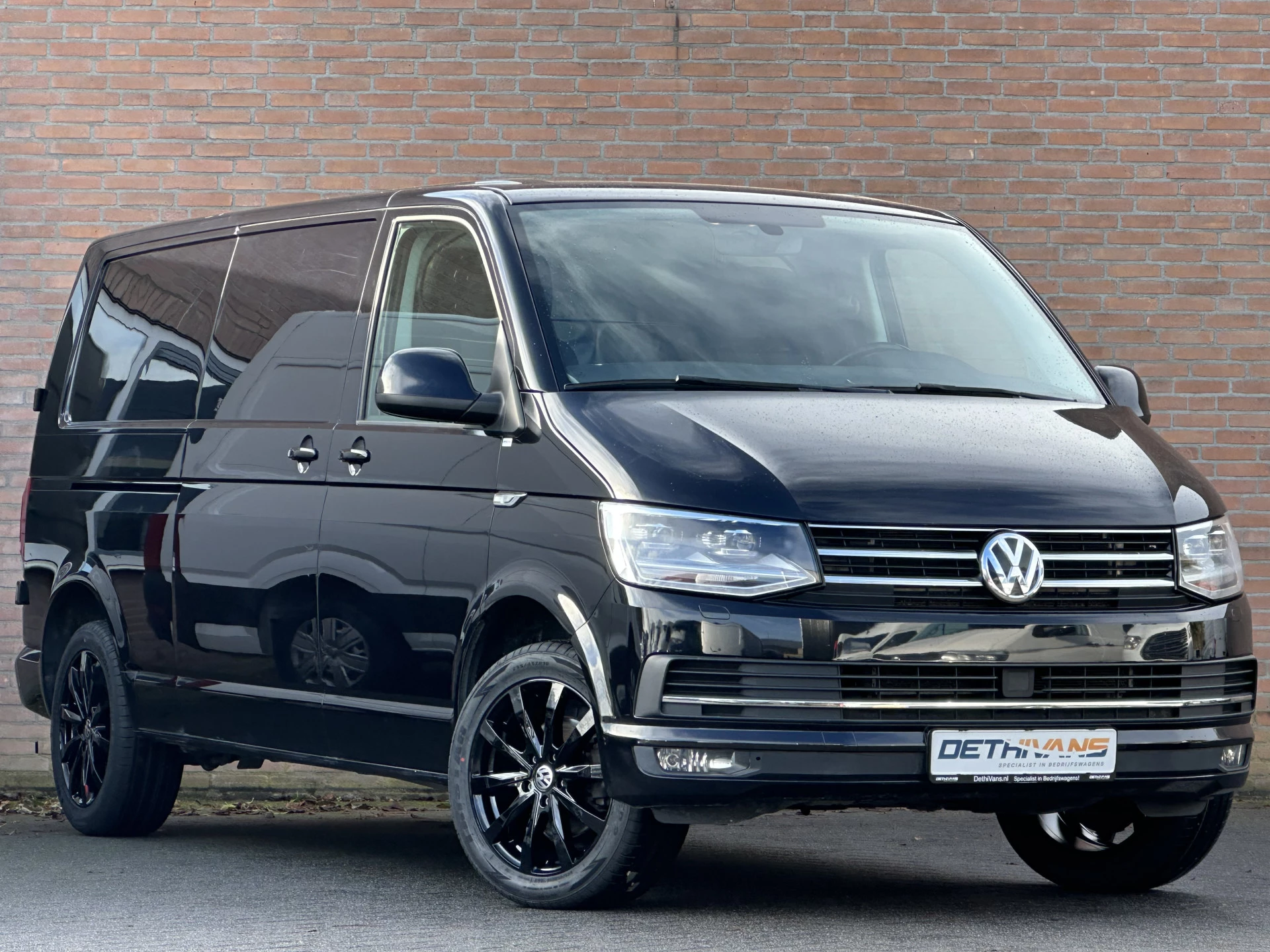 Hoofdafbeelding Volkswagen Transporter