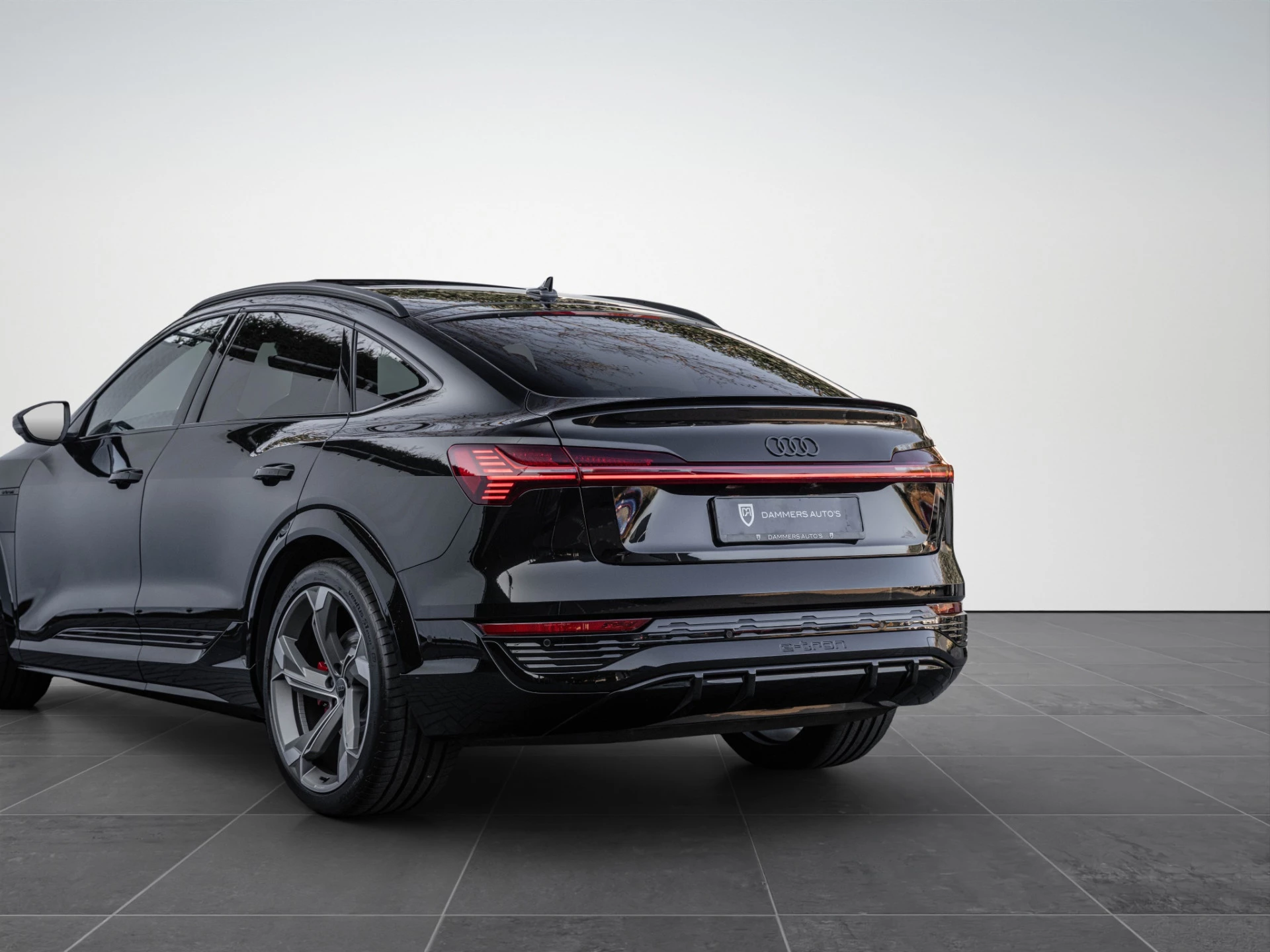 Hoofdafbeelding Audi Q8 Sportback e-tron