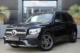 Hoofdafbeelding Mercedes-Benz GLB Mercedes-Benz GLB 180 AMG Line 136pk Panoramadak/Stoelverwarming/Camera