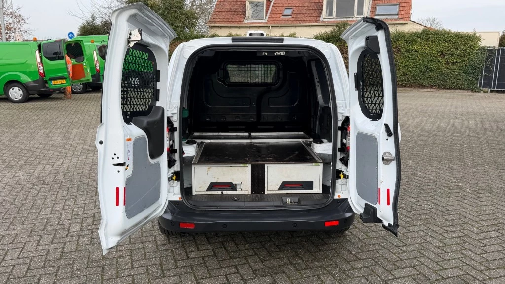 Hoofdafbeelding Ford Transit Courier
