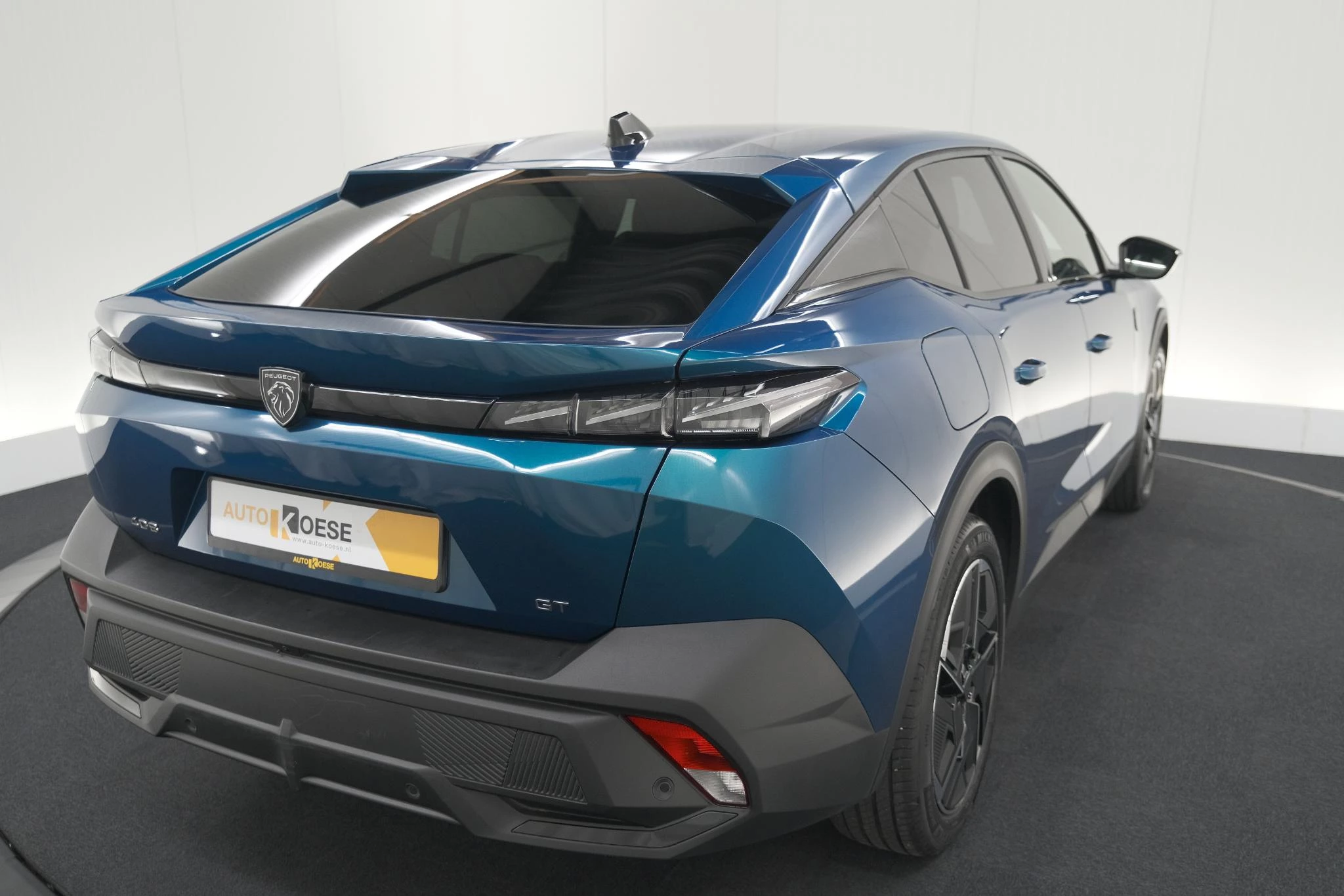 Hoofdafbeelding Peugeot 408