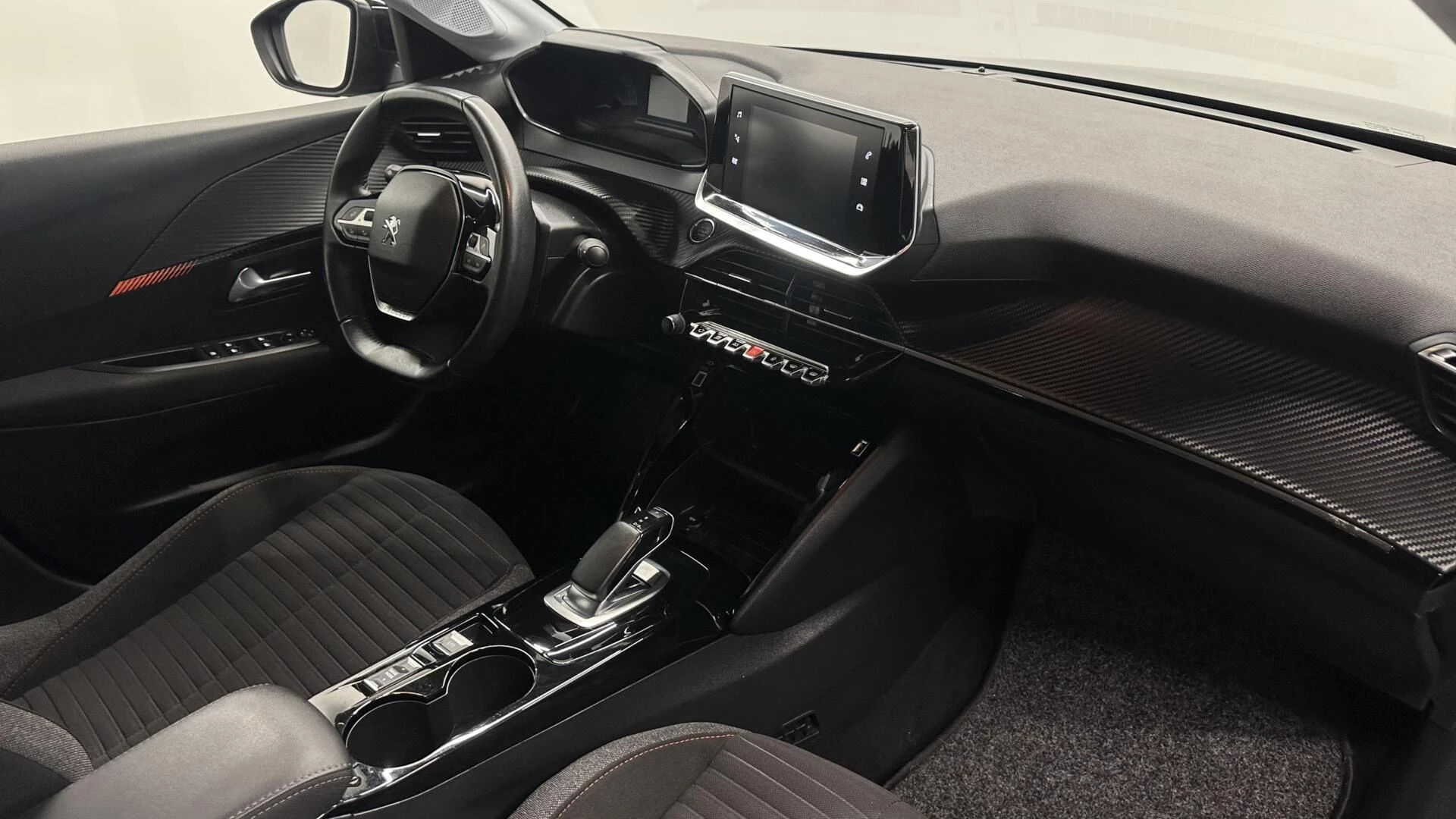 Hoofdafbeelding Peugeot e-208