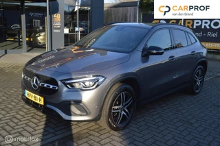 Hoofdafbeelding Mercedes-Benz GLA Mercedes GLA-klasse 250 e Luxury Line