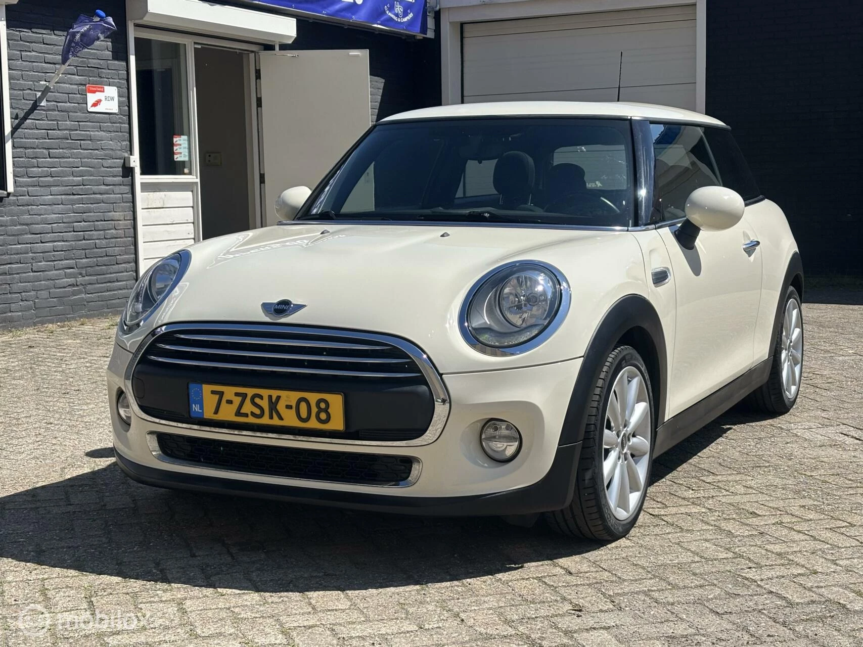 Hoofdafbeelding MINI One