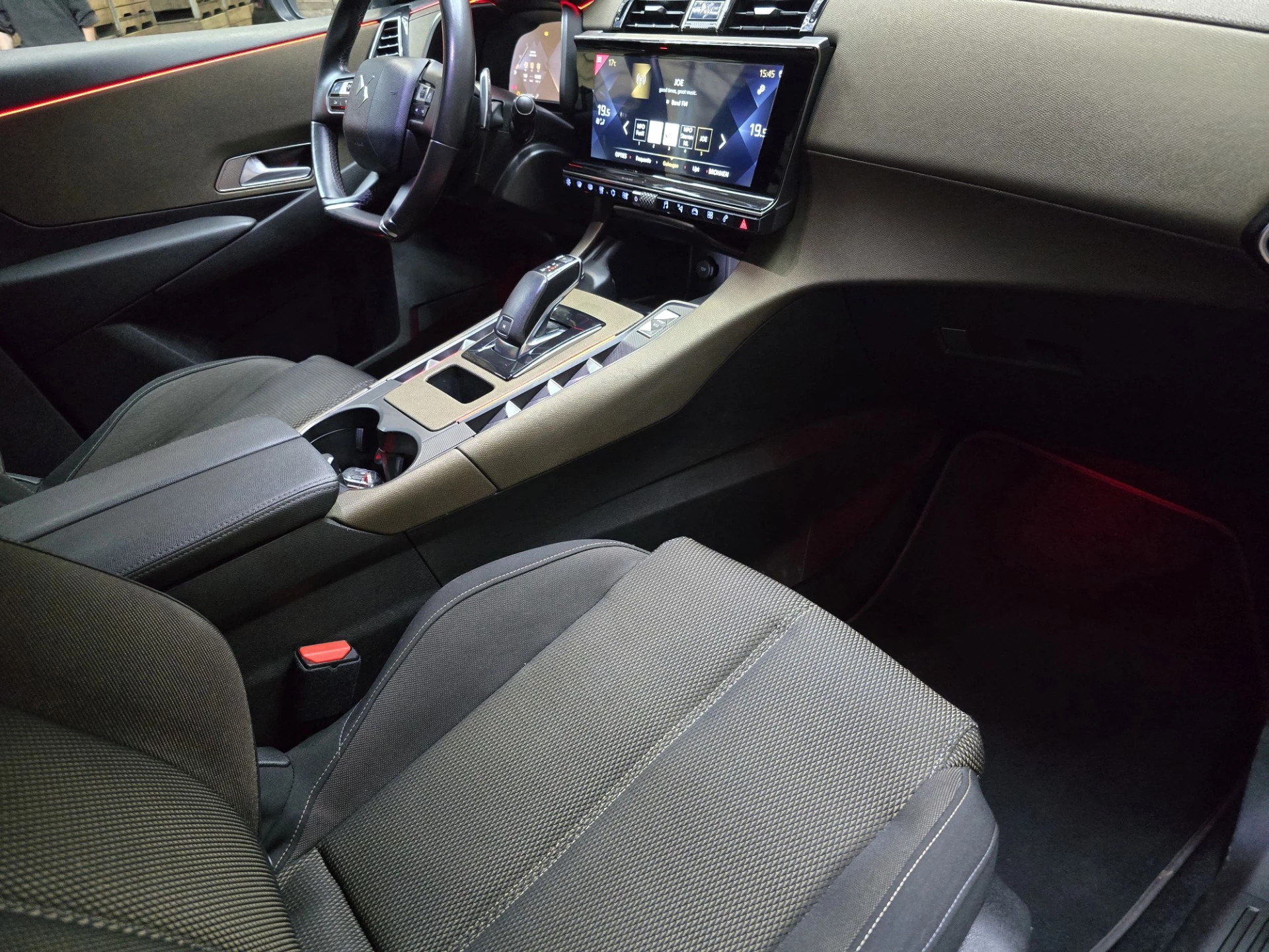 Hoofdafbeelding DS DS 7