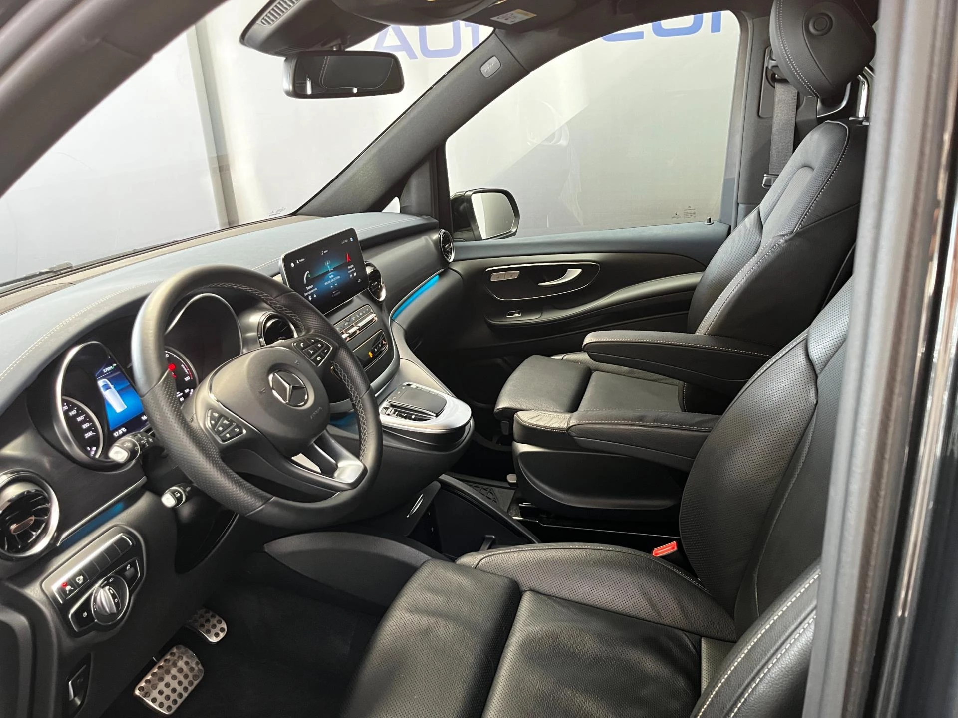 Hoofdafbeelding Mercedes-Benz EQV