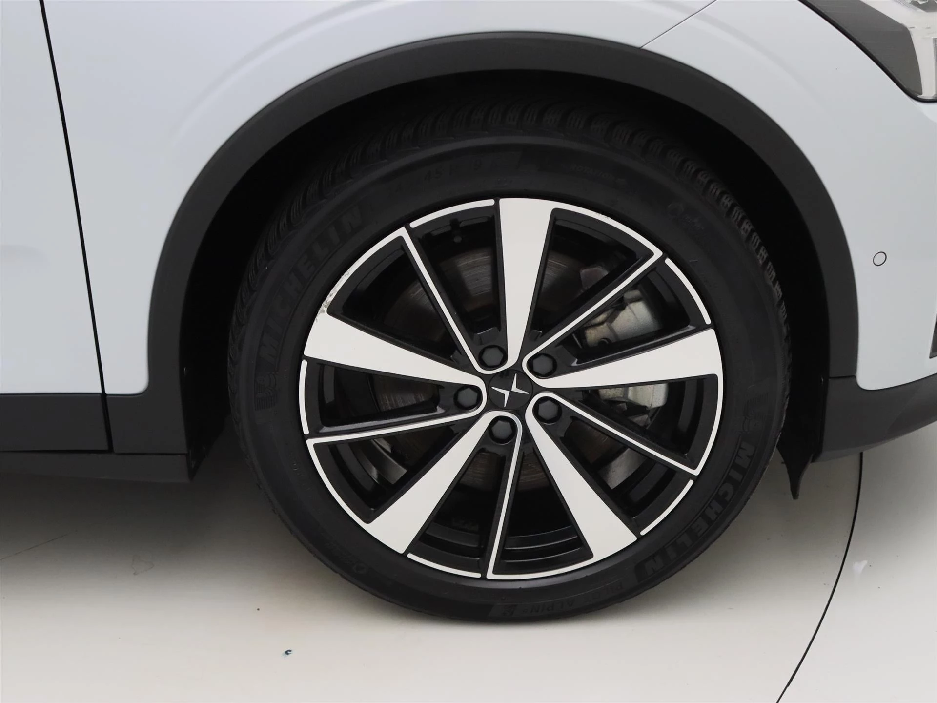 Hoofdafbeelding Polestar 2