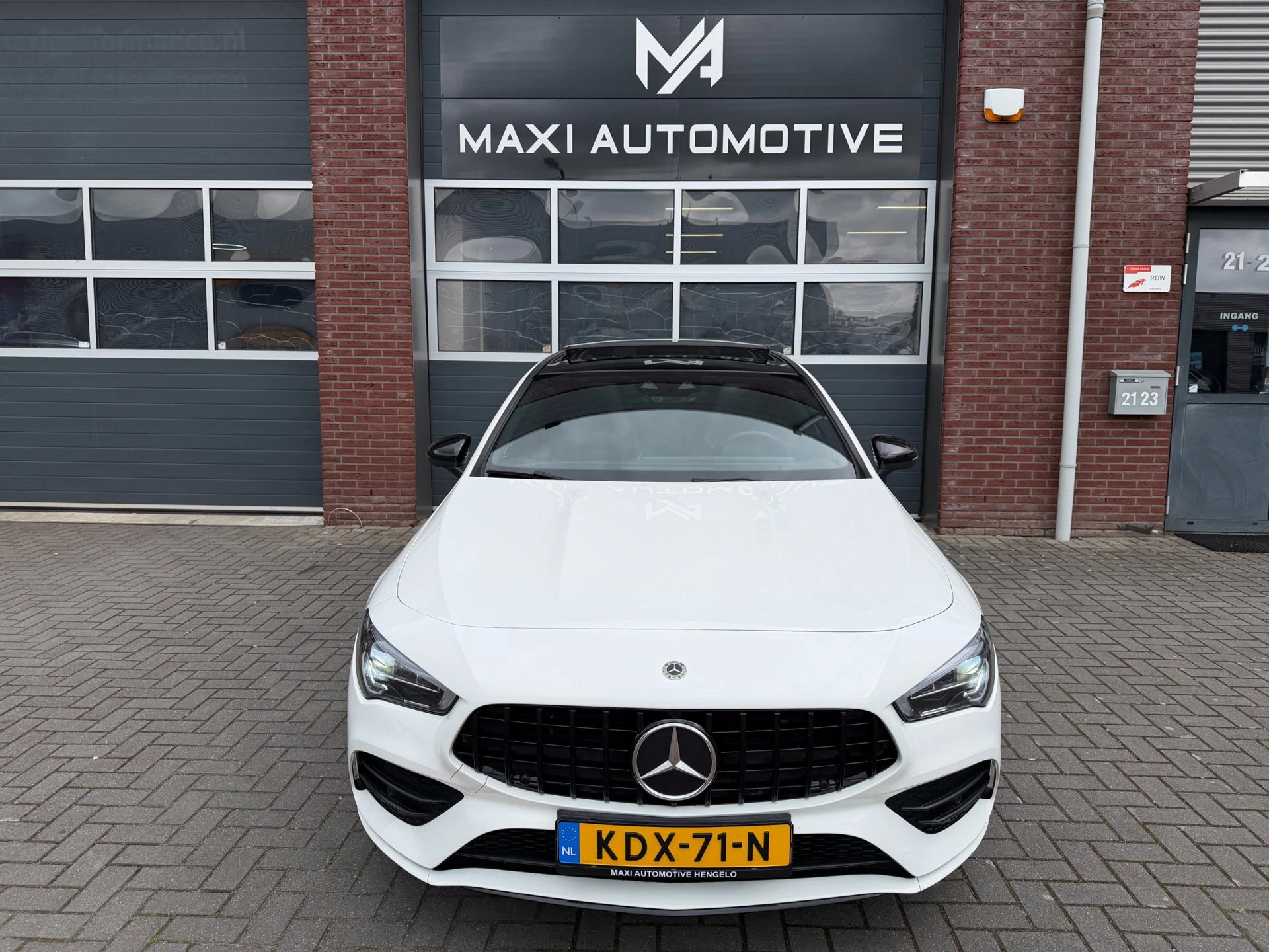 Hoofdafbeelding Mercedes-Benz CLA