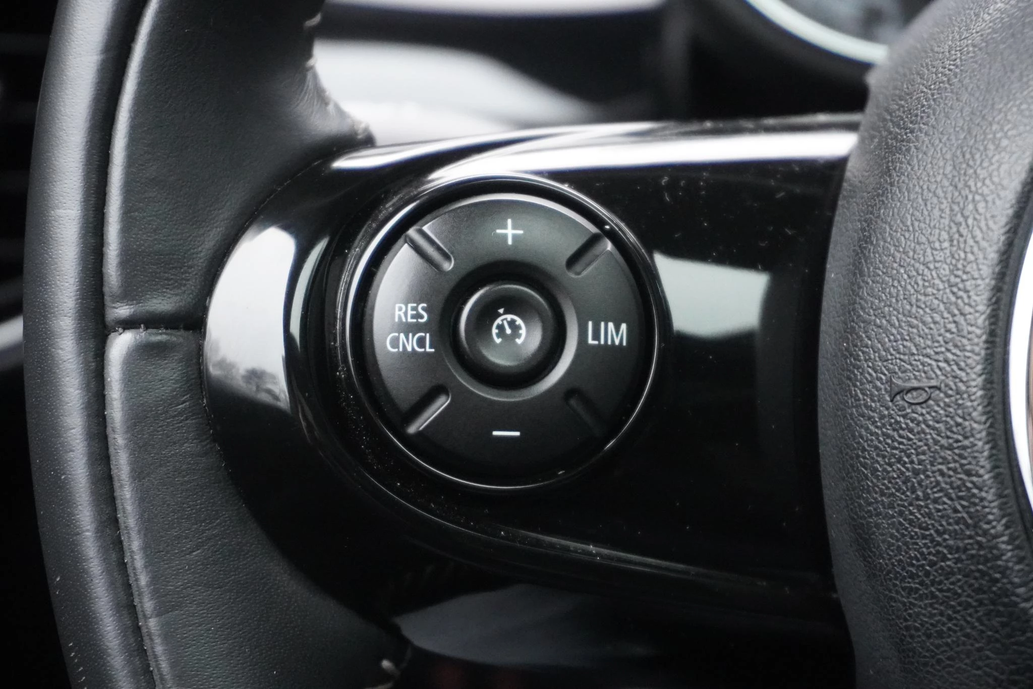 Hoofdafbeelding MINI 5-deurs