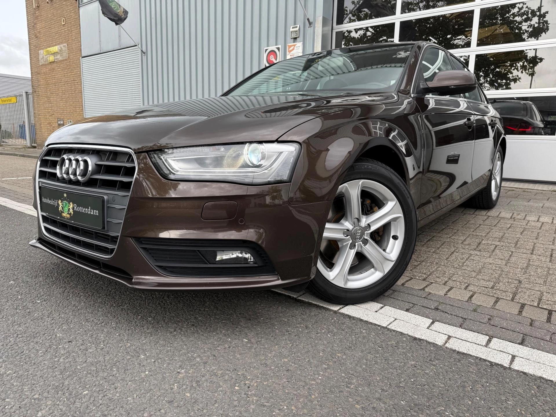 Hoofdafbeelding Audi A4