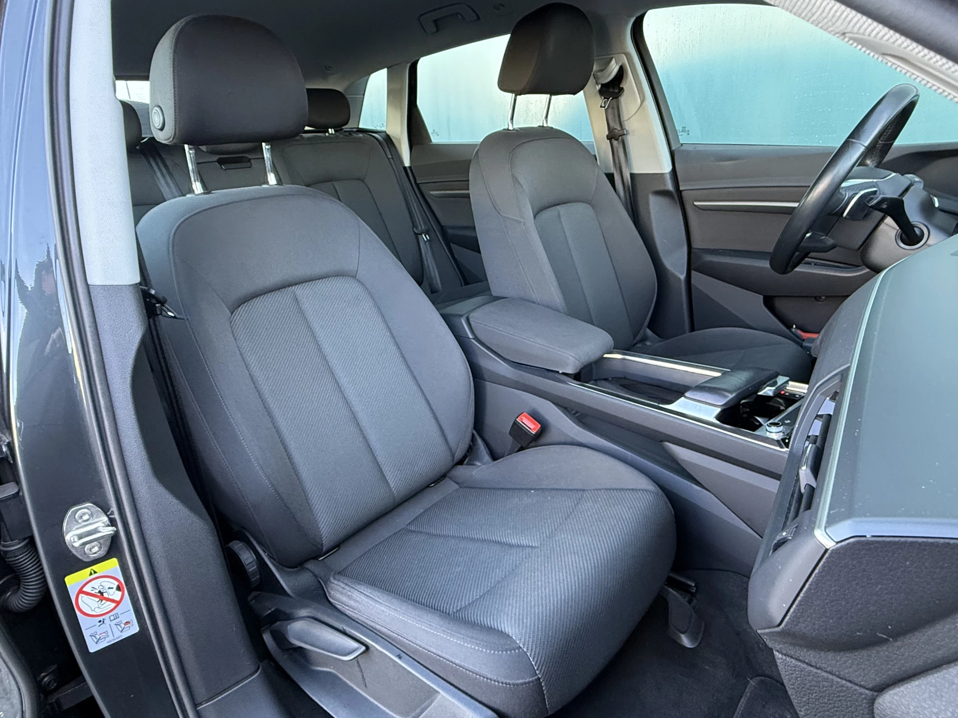 Hoofdafbeelding Audi e-tron