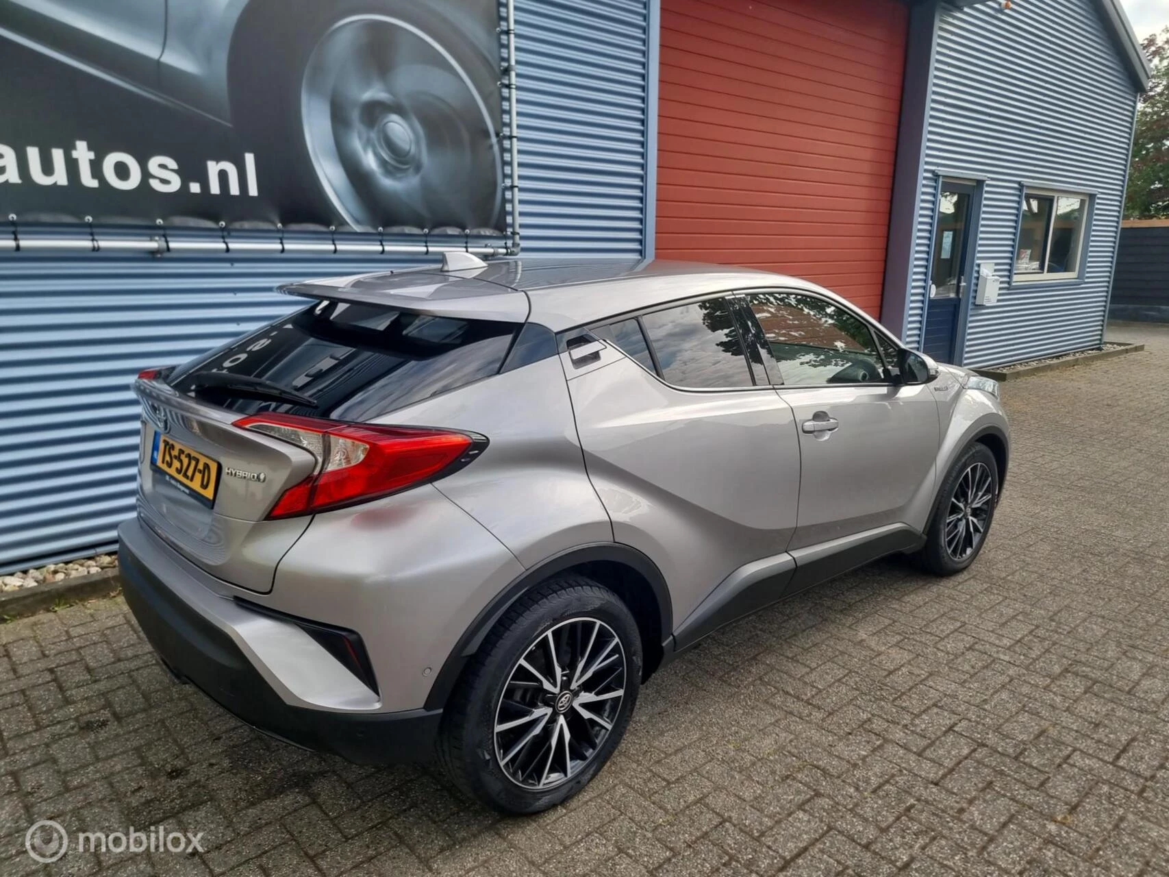 Hoofdafbeelding Toyota C-HR