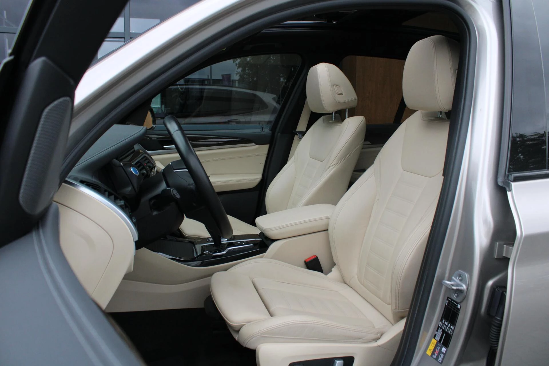 Hoofdafbeelding BMW iX3