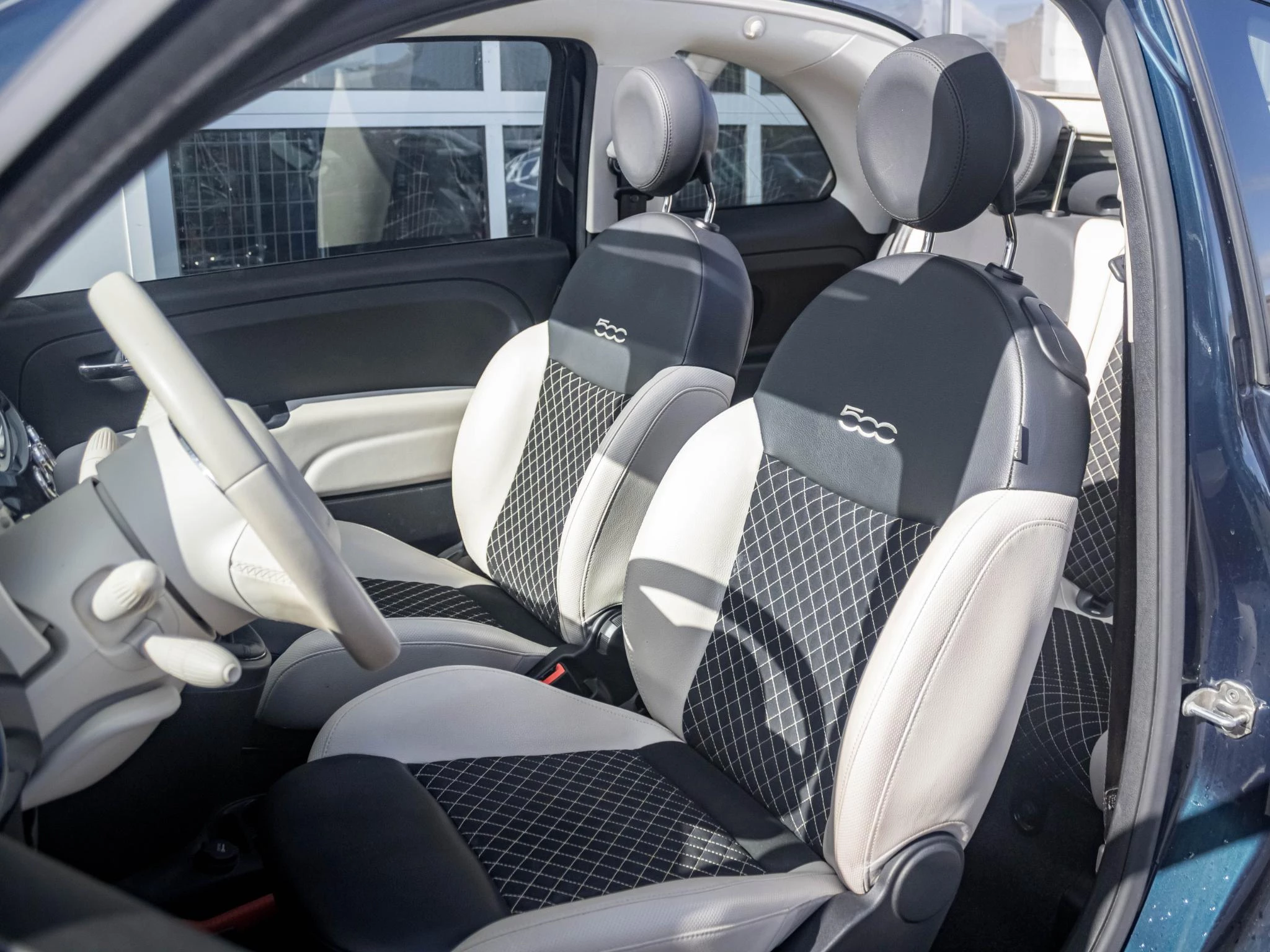 Hoofdafbeelding Fiat 500C